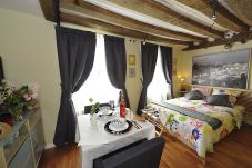 Studio in Paris - A4DF Syracuse