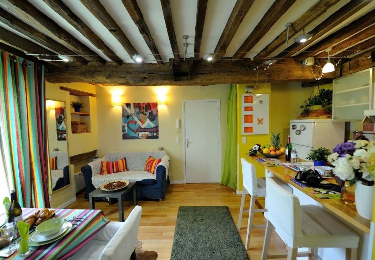 Apartment in Paris - B3DD Honeymoon