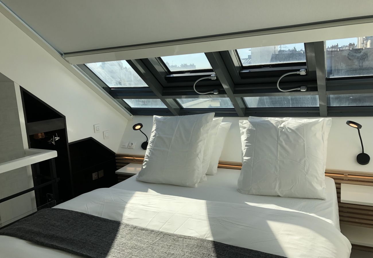 Apartment in Paris - A5G Skyglass