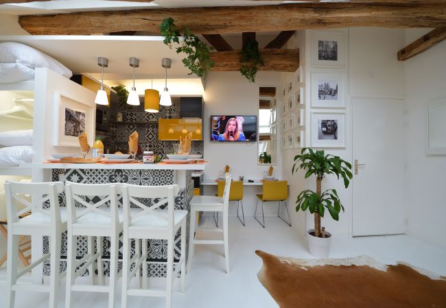 Appartement à Paris - B4DF Peace & Love Appartement à Paris - B4DF Peace & Love