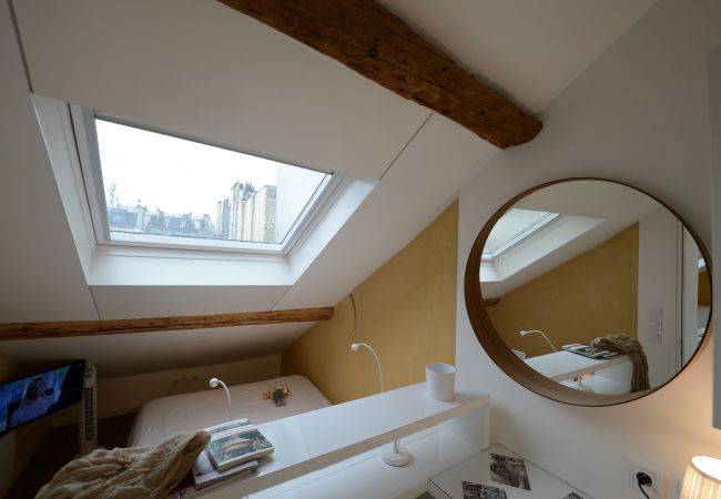 Appartement à Paris - B4DF Peace & Love Appartement à Paris - B4DF Peace & Love